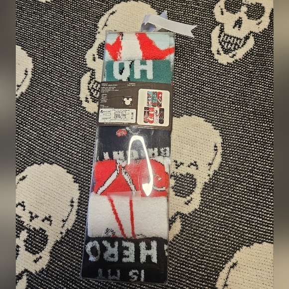 Nightmare Before Christmas Set of 7 Cozy Socks - Picture 4 of 6